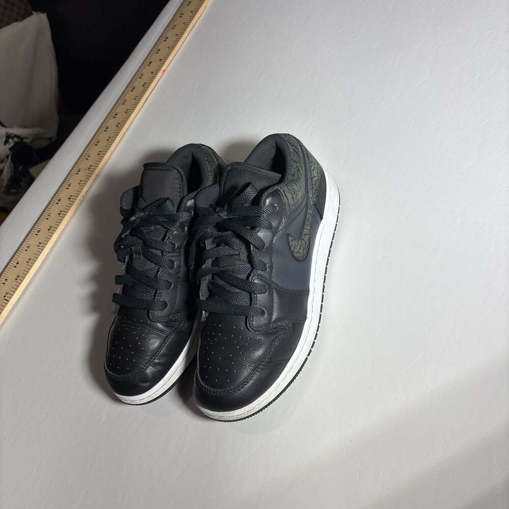 Nike Air Jordan 1 Low SE “Black Elephant” Size-7Youth Grey (FB9908 001) New GS